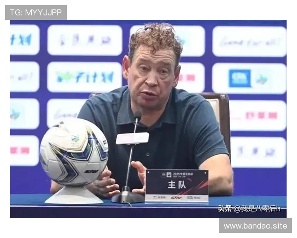 斯卢茨基调整阵容陈晋一伤势恢复期或影响球队战术安排 斯卢茨基调整阵容陈晋一伤势恢复期或影响球队战术安排