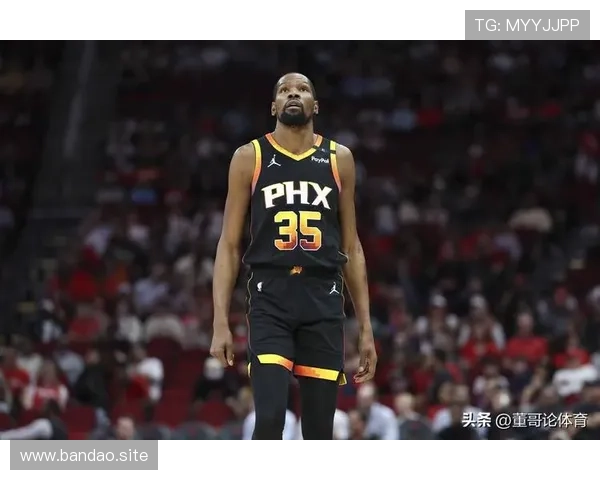 31日NBA综述:快船负骑士跌至西部第八 杜兰特伤退太阳惨败火箭 31日NBA综述:快船负骑士跌至西部第八 杜兰特伤退太阳惨败火箭